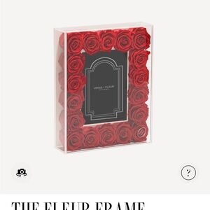 Venus Et Fleur Red Rose Display Frame